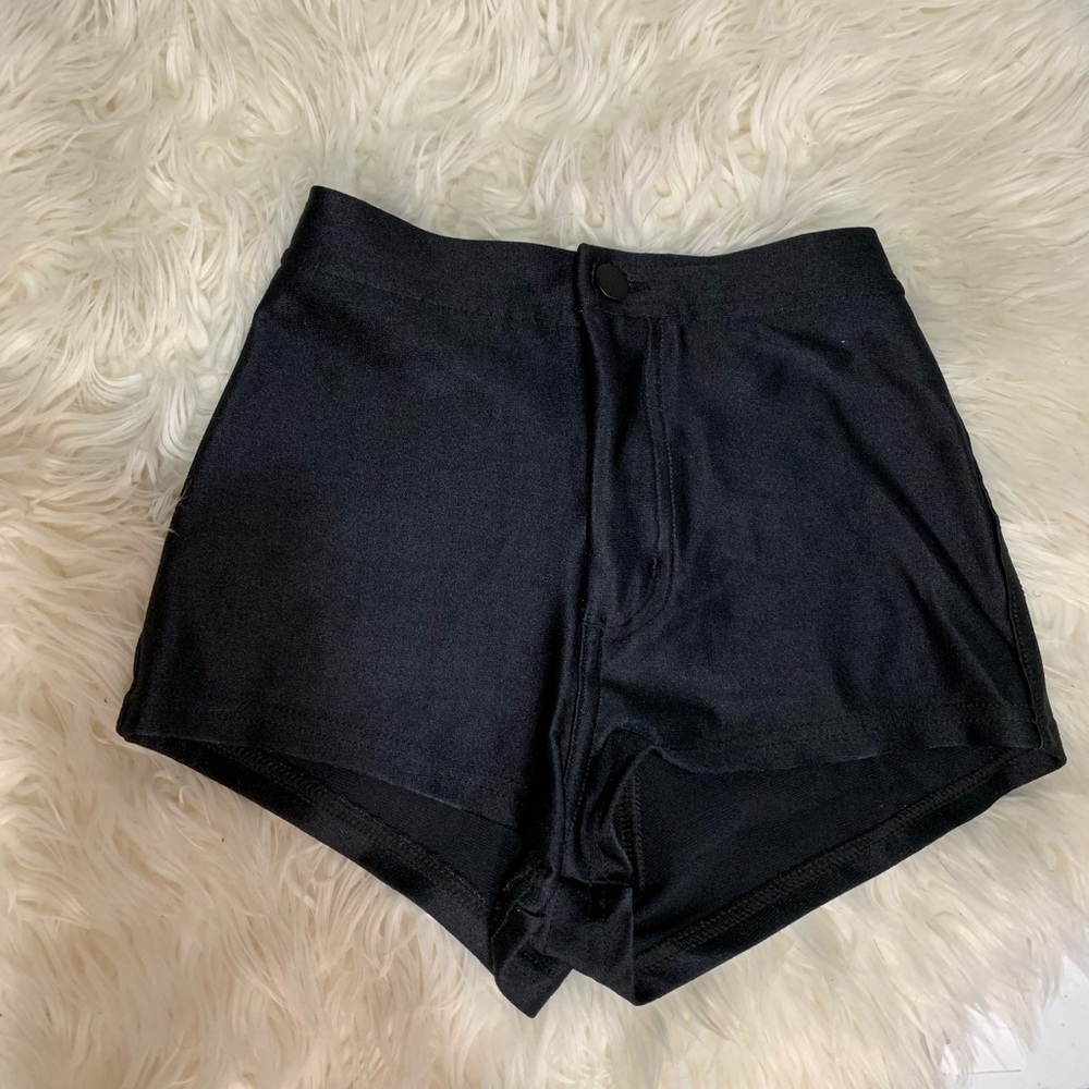 Short shorts